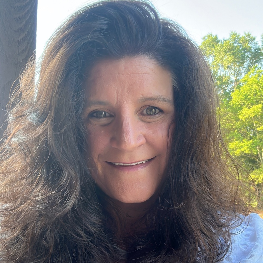 Meet your Posher, Monica